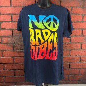 DOM Women's Medium "No Bad Vibes" Graphic Tee – Retro Peace‎ Design